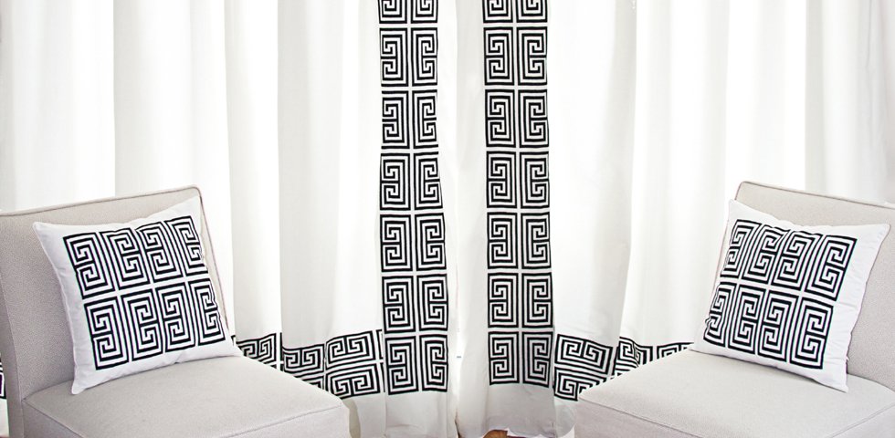 Jolie L Shape Border with Custom Pillows